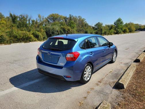 2014 Subaru Impreza 2.0i Premium