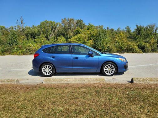 2014 Subaru Impreza 2.0i Premium
