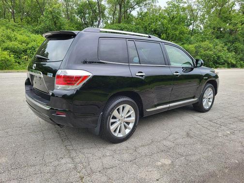 Black 2013 Toyota Highlander Hybrid Limited