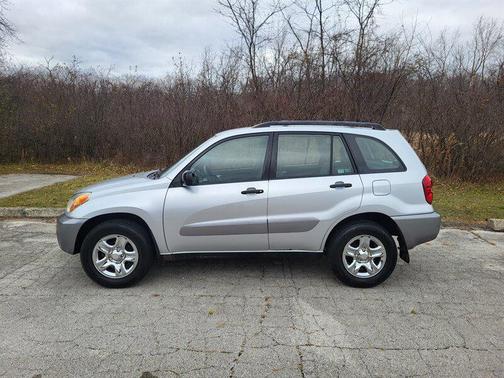 2004 Toyota RAV4 Base