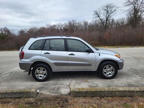 2004 Toyota RAV4 Base