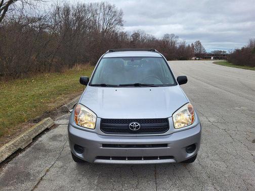 2004 Toyota RAV4 Base