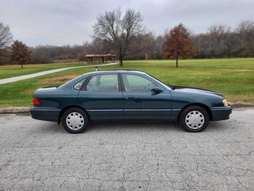1999 Toyota Avalon XL