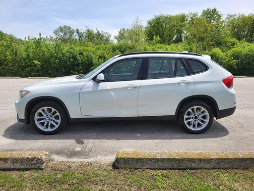 Alpine White 2015 BMW X1 xDrive 28i