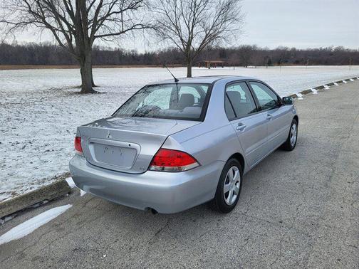 2004 Mitsubishi Lancer LS