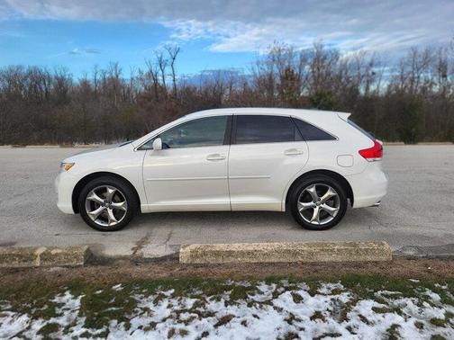 2010 Toyota Venza Base