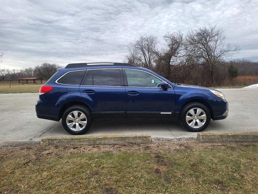 2010 Subaru Outback 3.6 R Premium