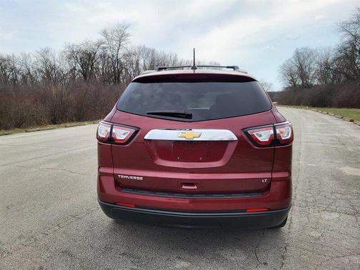 Siren Red Tintcoat 2017 Chevrolet Traverse 1LT
