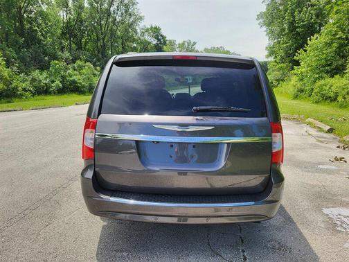 Granite Crystal Metallic Clear Coat 2015 Chrysler Town & Country Touring-L