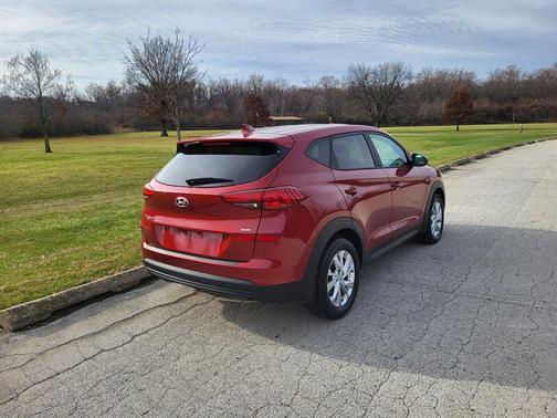 2021 Hyundai TUCSON SE