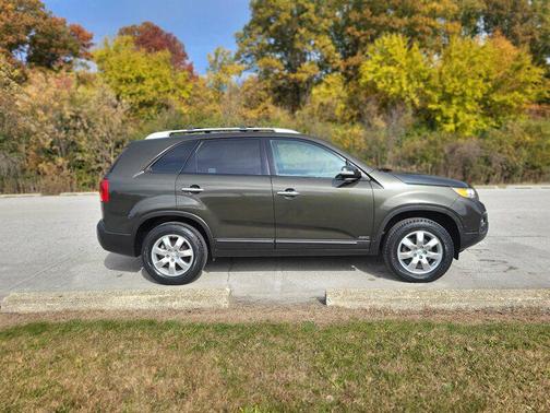 2011 Kia Sorento LX