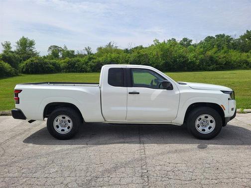 Glacier White 2023 Nissan Frontier S