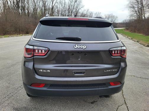 Granite Crystal Metallic Clearcoat 2019 Jeep Compass Limited