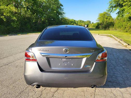 Gun Metallic 2014 Nissan Altima 2.5 SV