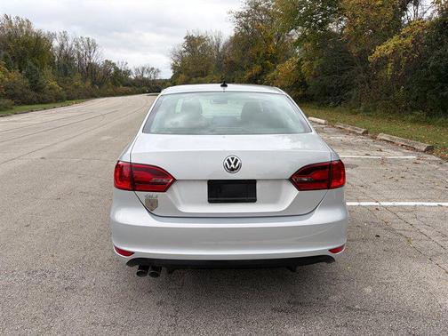 Frost Silver Metallic 2012 Volkswagen Jetta GLI Autobahn