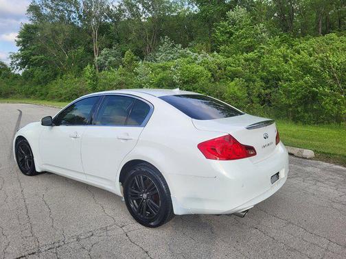Moonlight White 2010 INFINITI G37x Base