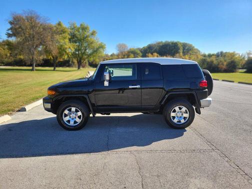 2010 Toyota FJ Cruiser Base