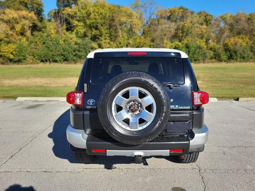 2010 Toyota FJ Cruiser Base