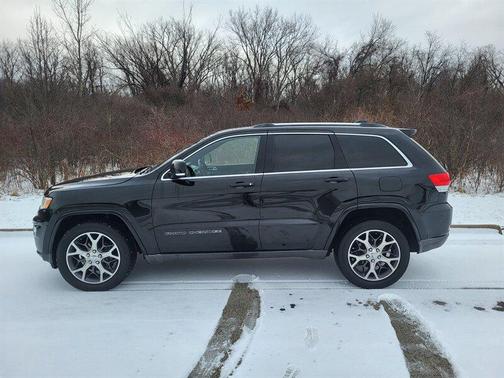 2018 Jeep Grand Cherokee Sterling Edition
