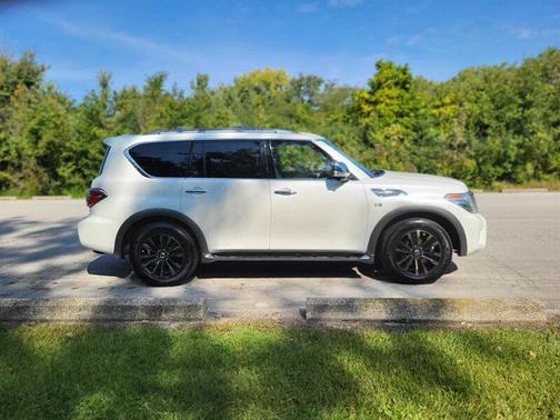 2017 Nissan Armada Platinum