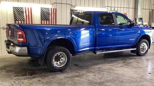 2019 RAM 3500 Laramie Crew Cab 4x4 8' Box
