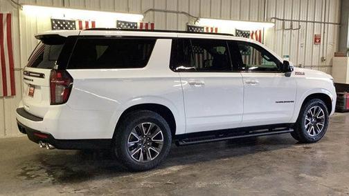2023 Chevrolet Suburban 4WD Z71