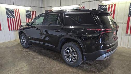 Mosaic Black Metallic 2026 Chevrolet Traverse LT