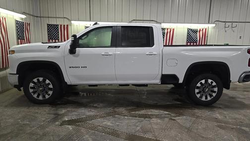 2026 Chevrolet Silverado 3500 LT