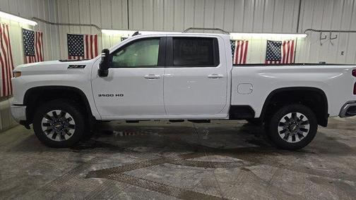 2026 Chevrolet Silverado 3500 LT