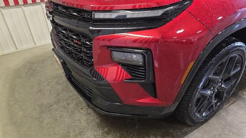 Radiant Red Tintcoat 2026 Chevrolet Traverse RS