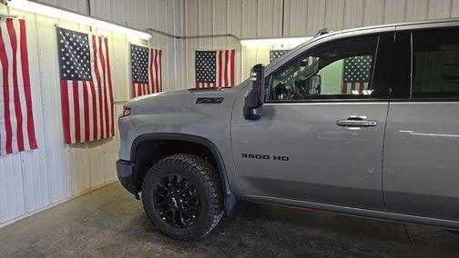 2025 Chevrolet Silverado 3500 LTZ