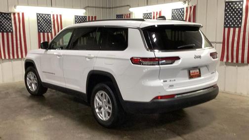 2022 Jeep Grand Cherokee L Laredo