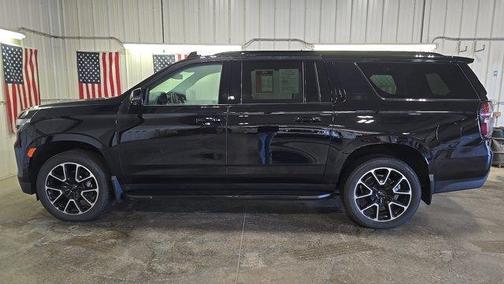 2024 Chevrolet Suburban RST