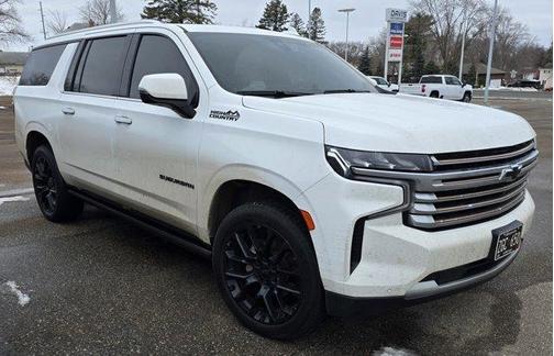 2022 Chevrolet Suburban 4WD High Country