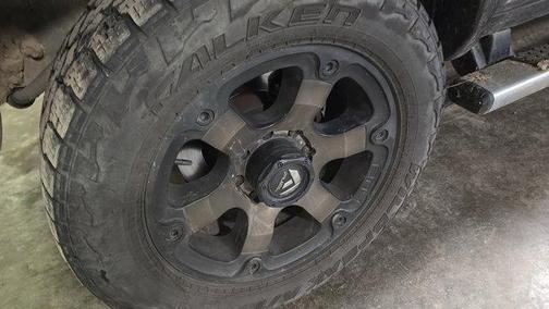 2017 RAM 2500 Tradesman Crew Cab 4x4 6'4' Box