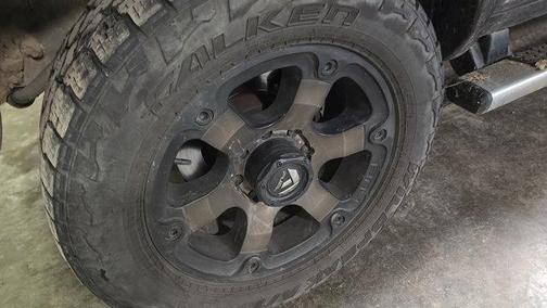 2017 RAM 2500 Tradesman Crew Cab 4x4 6'4' Box