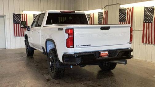 2025 Chevrolet Silverado 3500 LT