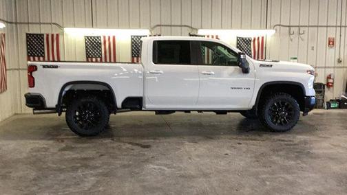 2025 Chevrolet Silverado 3500 LT