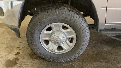 2023 RAM 3500 Tradesman Crew Cab 4x4 6'4' Box