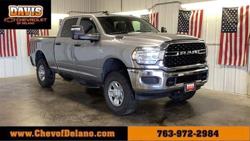 2023 RAM 3500 Tradesman Crew Cab 4x4 6'4' Box