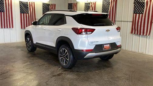 Summit White 2026 Chevrolet Trailblazer LT