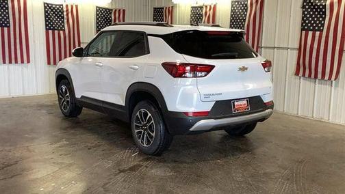 Summit White 2026 Chevrolet Trailblazer LT