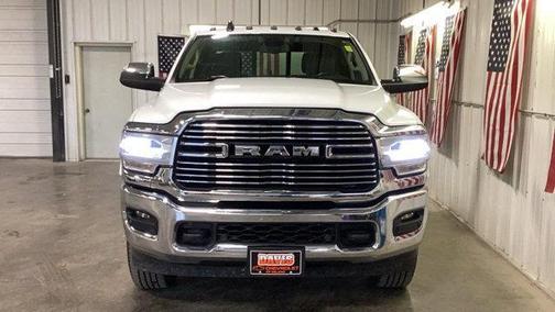 2022 RAM 3500 Laramie Crew Cab 4x4 8' Box