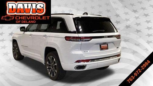 Bright White Clearcoat 2023 Jeep Grand Cherokee Overland