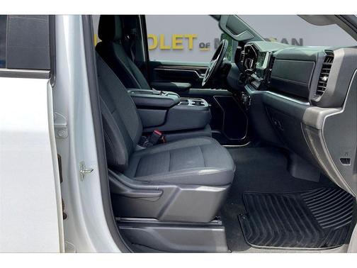 Summit White 2025 Chevrolet Silverado 2500 LT