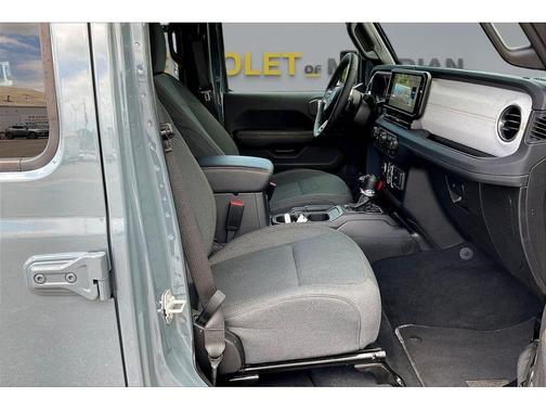 Anvil Clearcoat 2026 Jeep Wrangler Sahara