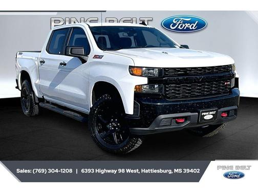 Summit White 2022 Chevrolet Silverado 1500 Limited Custom Trail Boss