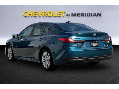 Ocean 2025 Toyota Camry LE