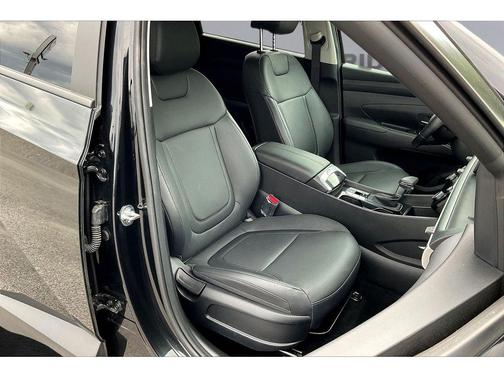Phantom Black 2025 Hyundai TUCSON SEL Convenience