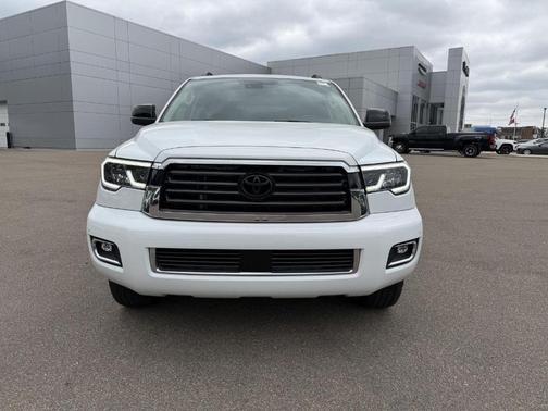 Wind Chill Pearl 2022 Toyota Sequoia TRD Sport